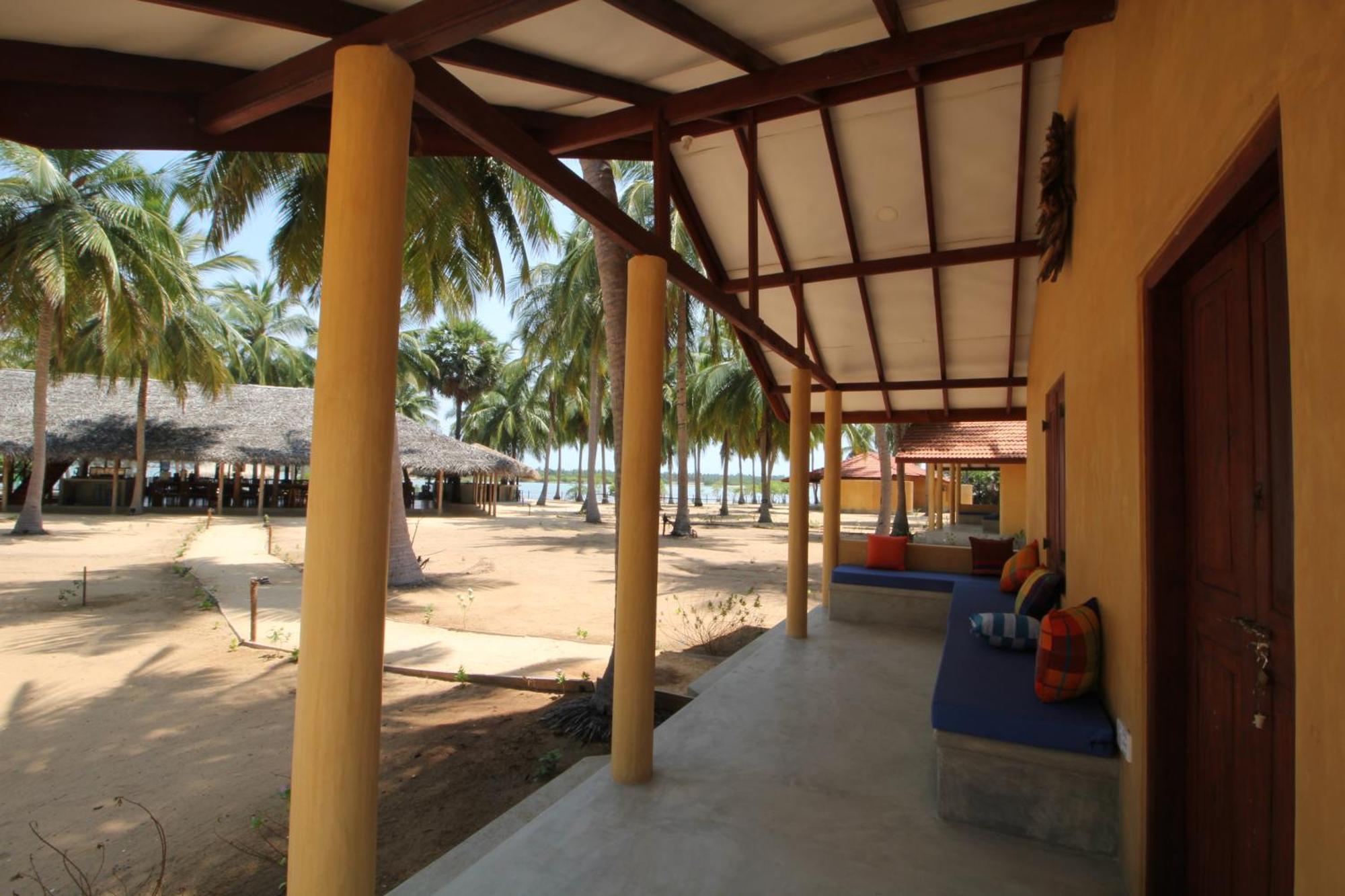 Kitelantis Hotel And Resort Калпития Екстериор снимка